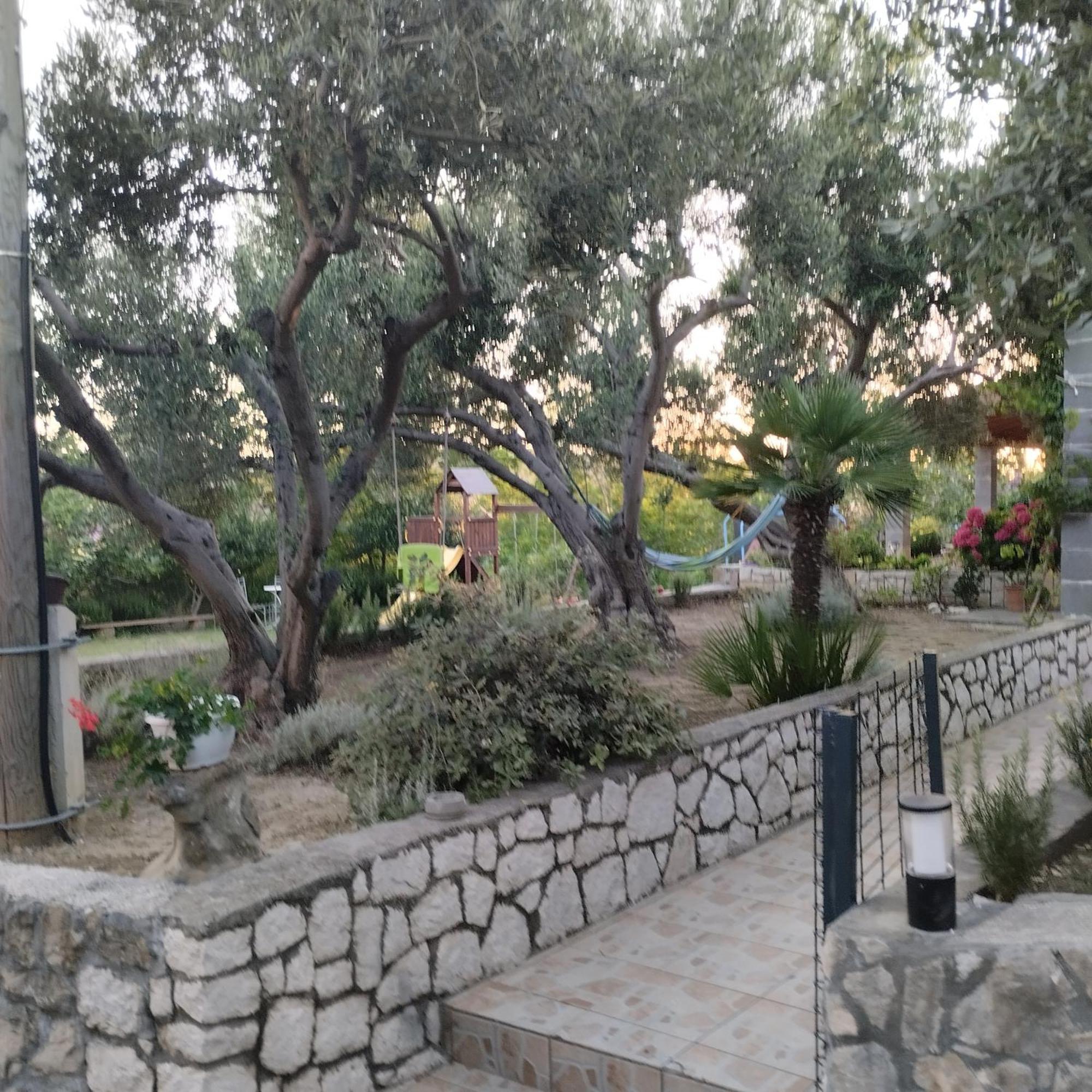 Apartmani Gero Lopar Exterior foto